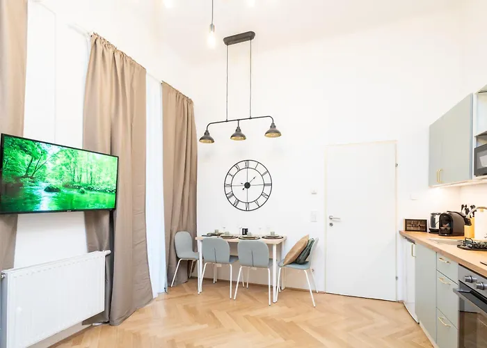Apartamento Charming Retreat Walking Distance From Town Centre