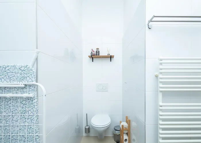 Charming Retreat Walking Distance From Town Centre Apartamento *